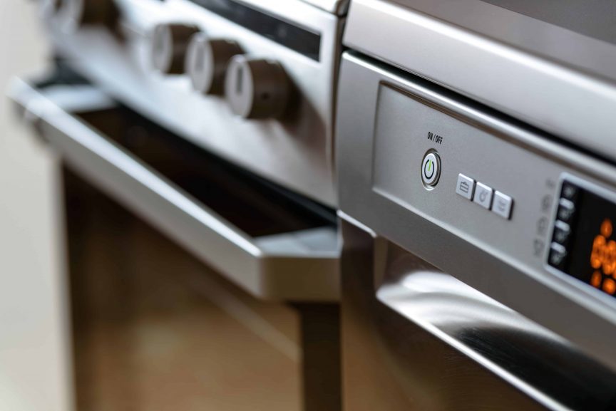 Tips and Tricks for Successfully Packing and Moving Your Large Kitchen Appliances