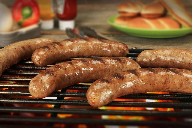 how to cook brats on grill 