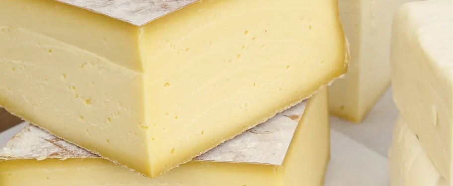 Difference Between Gruyere Vs. Emmental | Reviewho